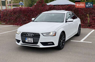 Седан Audi A4 2013 в 