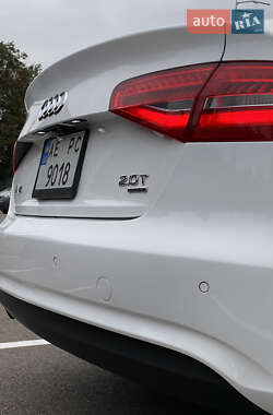 Седан Audi A4 2013 в 