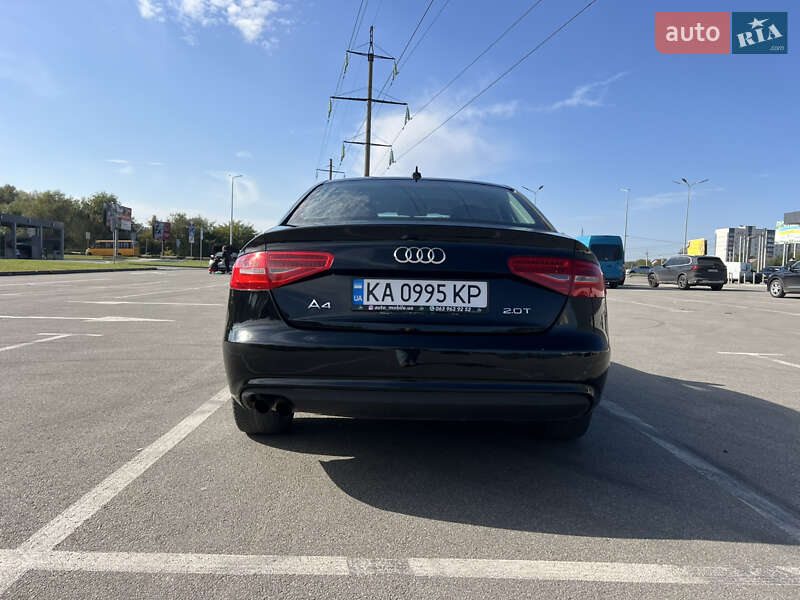 Седан Audi A4 2012 в Ирпене