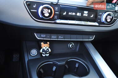 Седан Audi A4 2017 в 