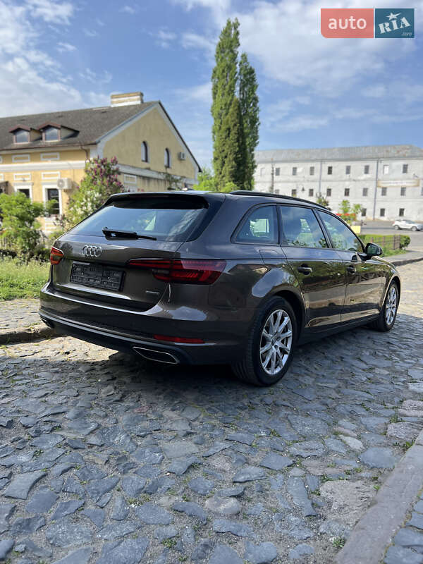 Универсал Audi A4 2018 в Киеве