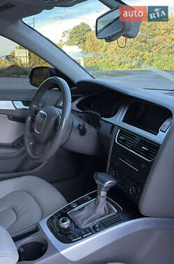 Седан Audi A4 2012 в 