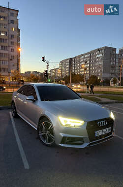 Седан Audi A4 2018 в 