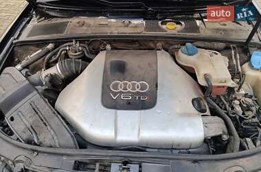 Універсал Audi A4 2004 в Ужгороді
