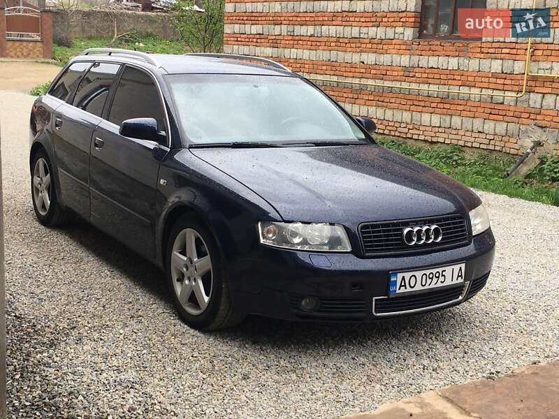Универсал Audi A4 2004 в Виноградове
