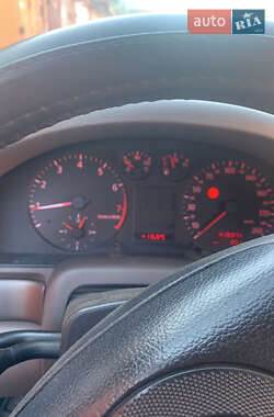 Седан Audi A4 1998 в 