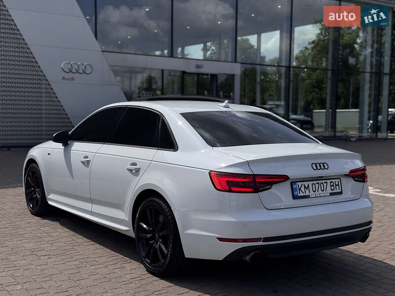 Седан Audi A4 2016 в Житомире