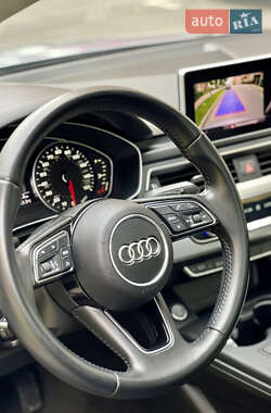 Седан Audi A4 2017 в 