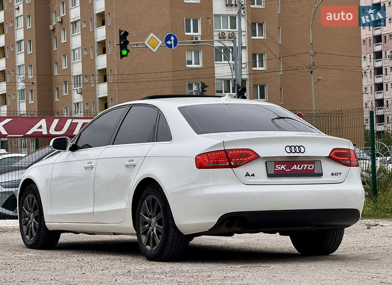 Седан Audi A4 2010 в Киеве