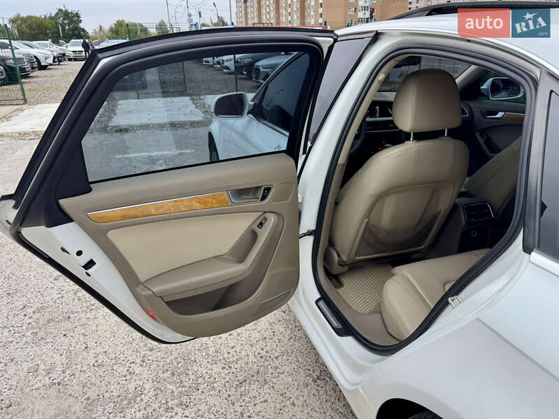 Седан Audi A4 2010 в Киеве
