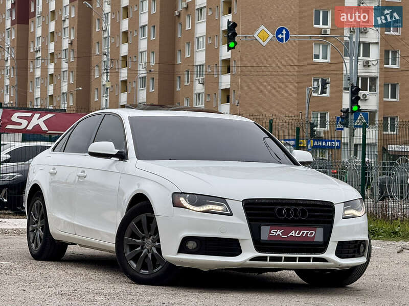 Седан Audi A4 2010 в Киеве