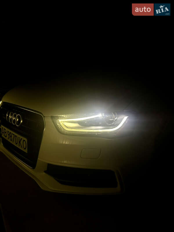 Седан Audi A4 2014 в Тростянце