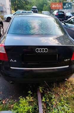 Седан Audi A4 2004 в 