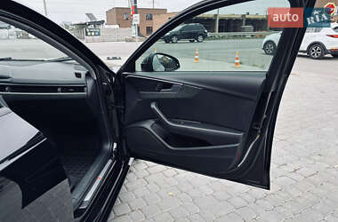 Седан Audi A4 2018 в 