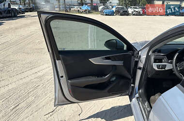 Седан Audi A4 2016 в 