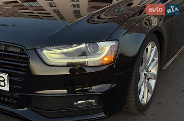 Седан Audi A4 2013 в 