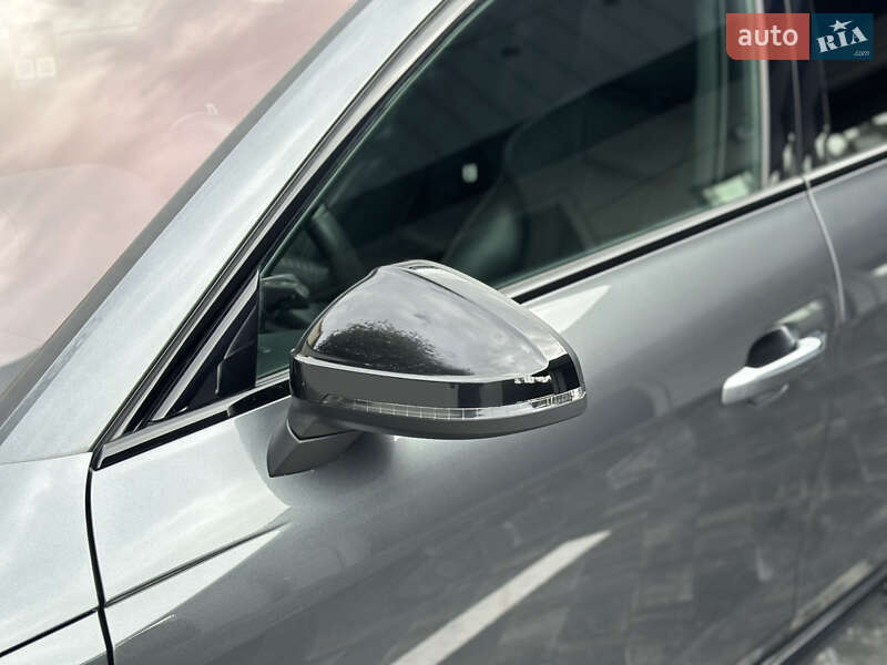 Универсал Audi A4 2022 в Ровно