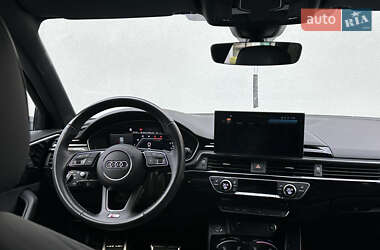 Универсал Audi A4 2022 в 