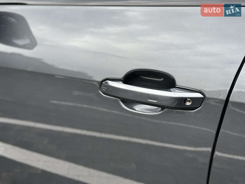 Универсал Audi A4 2022 в Ровно