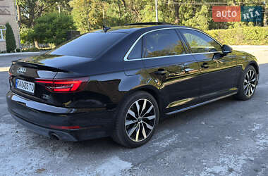 Седан Audi A4 2018 в 