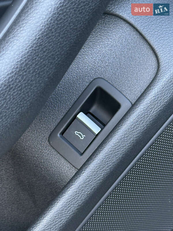 Седан Audi A4 2018 в Киеве фото 30 Седан Audi A4 2018 в Киеве