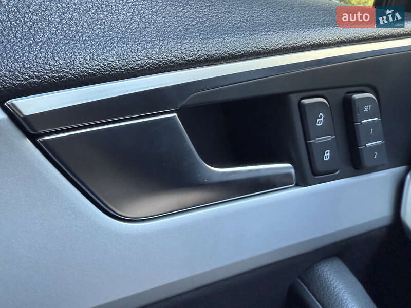 Седан Audi A4 2018 в Киеве фото 31 Седан Audi A4 2018 в Киеве