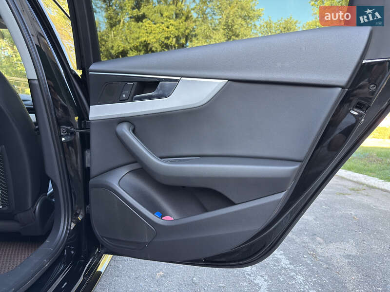 Седан Audi A4 2018 в Киеве фото 36 Седан Audi A4 2018 в Киеве