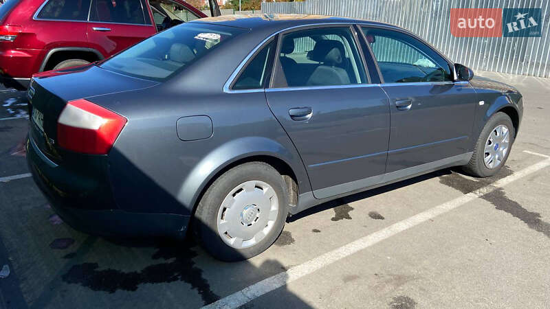 Седан Audi A4 2001 в Киеве