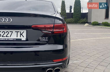 Седан Audi A4 2016 в 