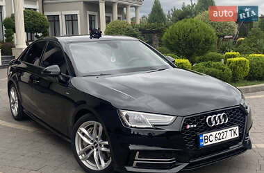 Седан Audi A4 2016 в 
