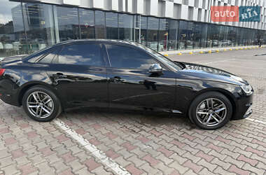 Седан Audi A4 2016 в 