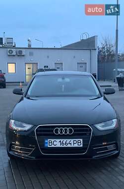 Седан Audi A4 2012 в 