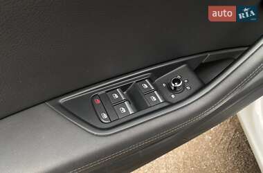 Седан Audi A4 2018 в 