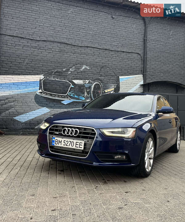 Седан Audi A4 2013 в 