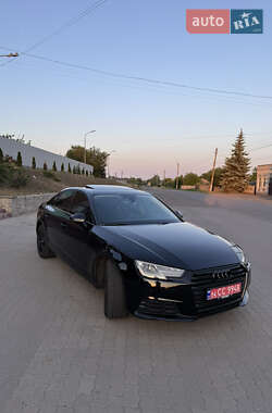 Седан Audi A4 2017 в 