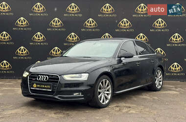 Седан Audi A4 2014 в 