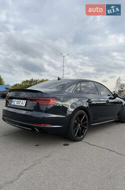 Седан Audi A4 2018 в 