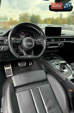 Седан Audi A4 2018 в 