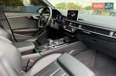 Седан Audi A4 2018 в 
