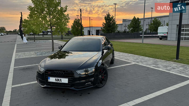 Audi A4 2012