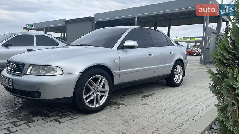 Седан Audi A4 1999 в Львове