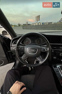 Седан Audi A4 2012 в 