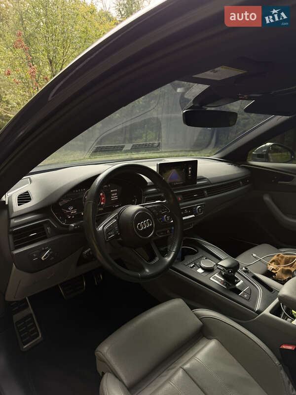 Седан Audi A4 2017 в Луцке