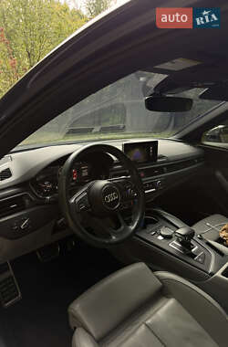 Седан Audi A4 2017 в 