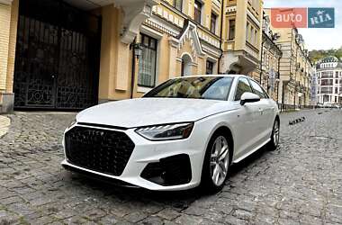Седан Audi A4 2022 в Киеве