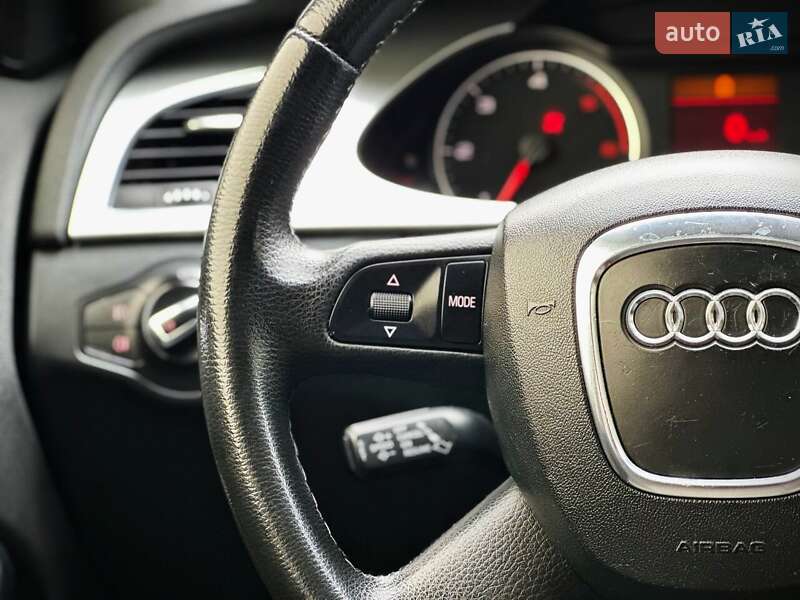 Седан Audi A4 2008 в Киеве
