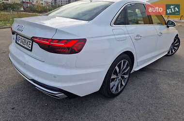 Седан Audi A4 2019 в 