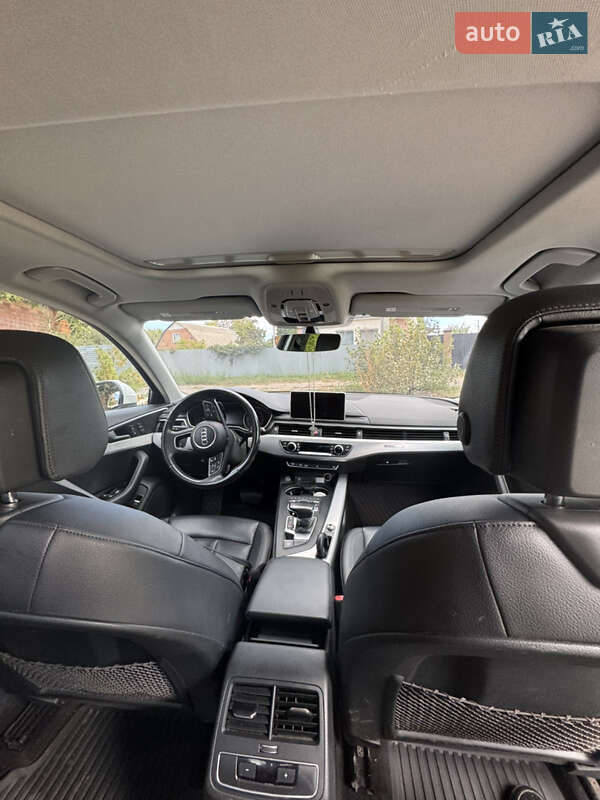 Седан Audi A4 2017 в Полтаві