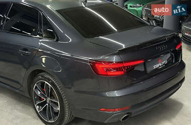 Седан Audi A4 2015 в 