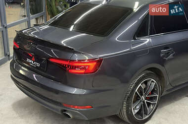 Седан Audi A4 2015 в 